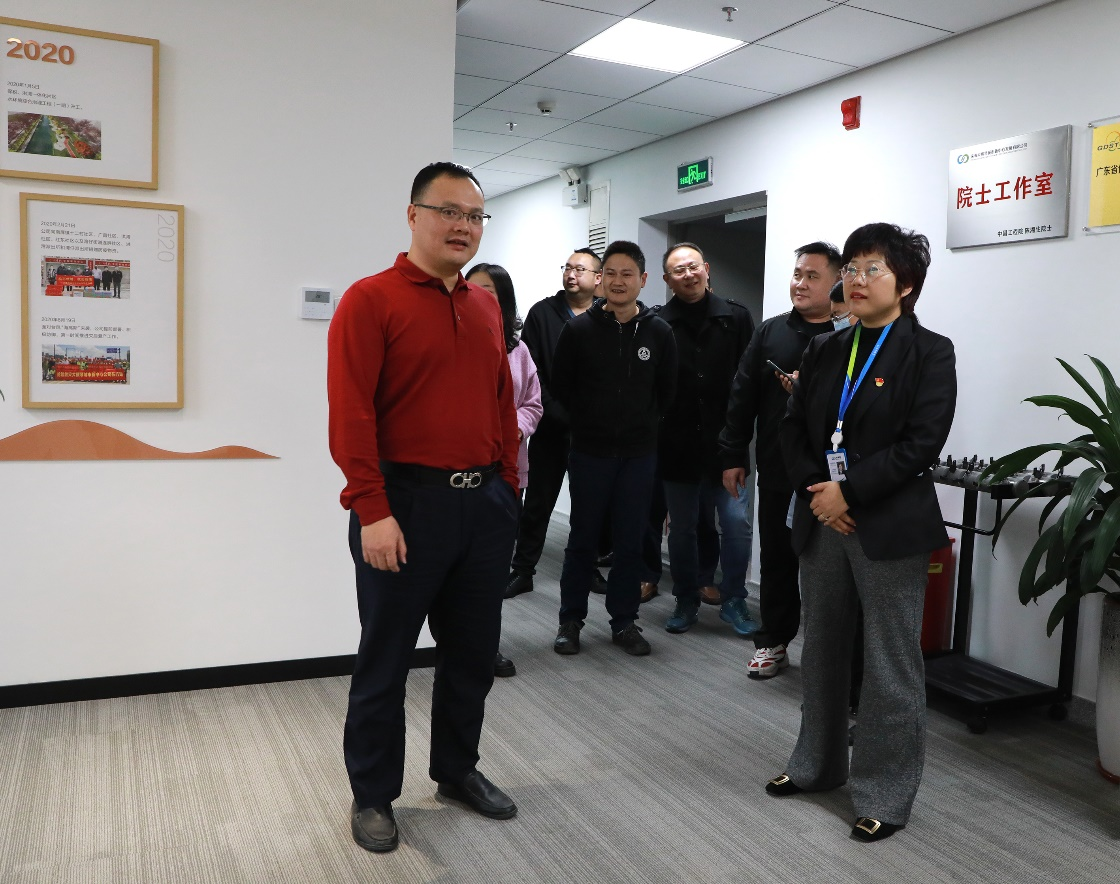 集團公司黨委委員、紀委書記鐘麗紅帶隊檢查城市新中心公司工作